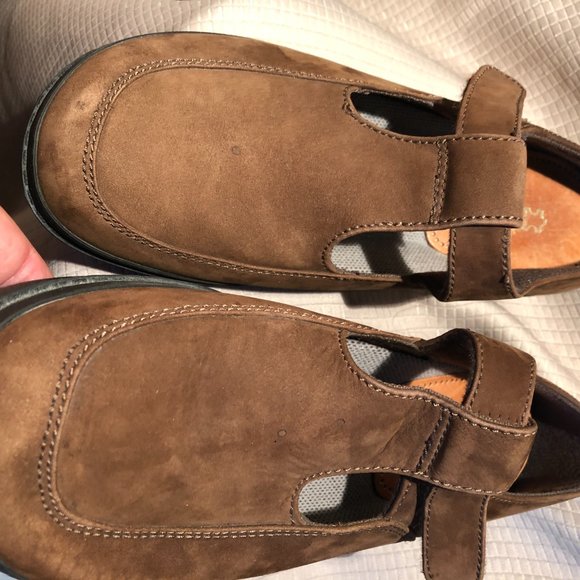 Easyspirits women Brown Nubuck Velcro, 7.5W - Picture 12 of 12